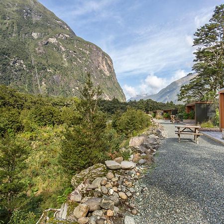 Milford Sound Lodge Екстериор снимка