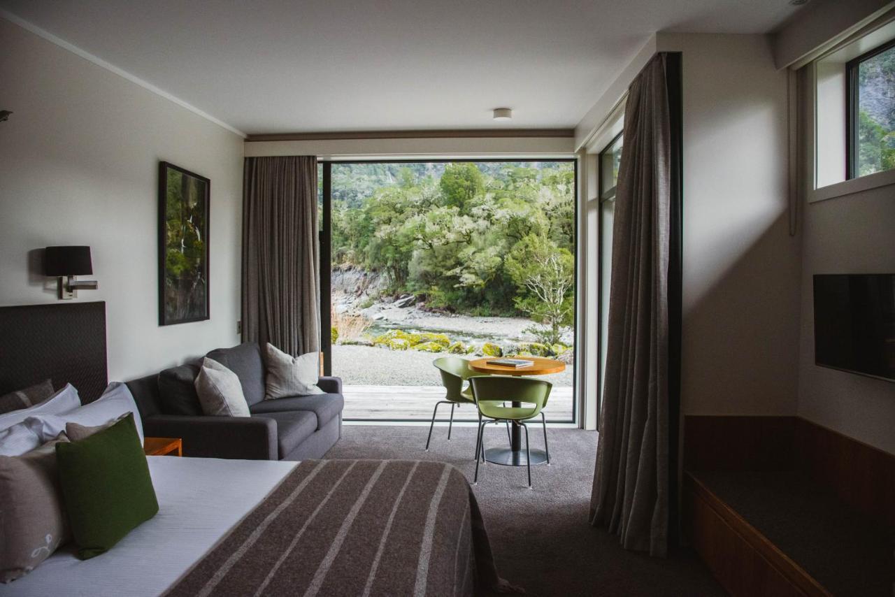Milford Sound Lodge Екстериор снимка
