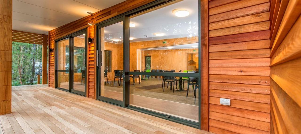 Milford Sound Lodge Екстериор снимка