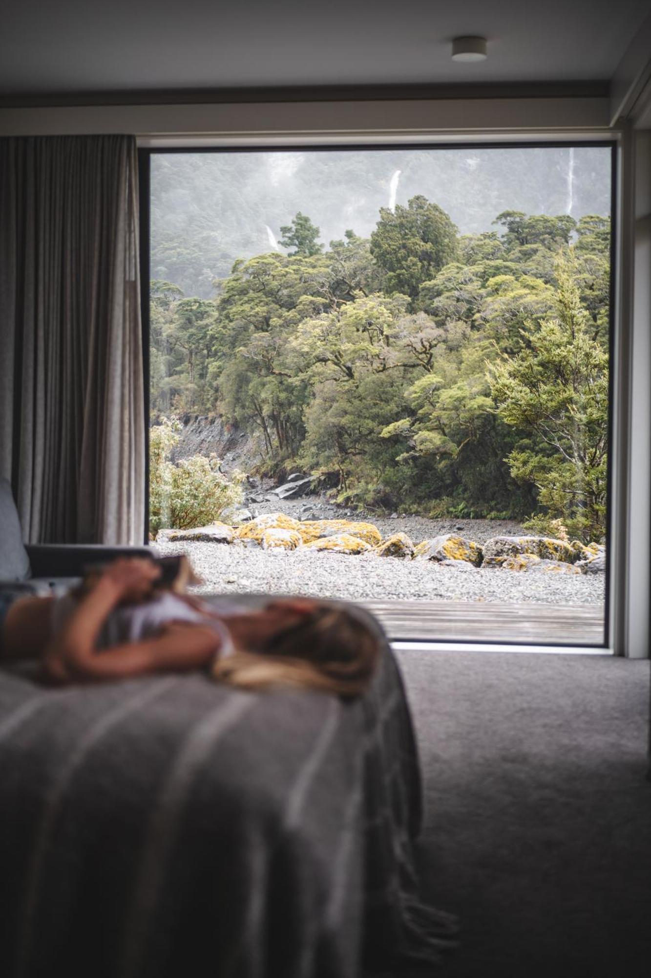 Milford Sound Lodge Екстериор снимка
